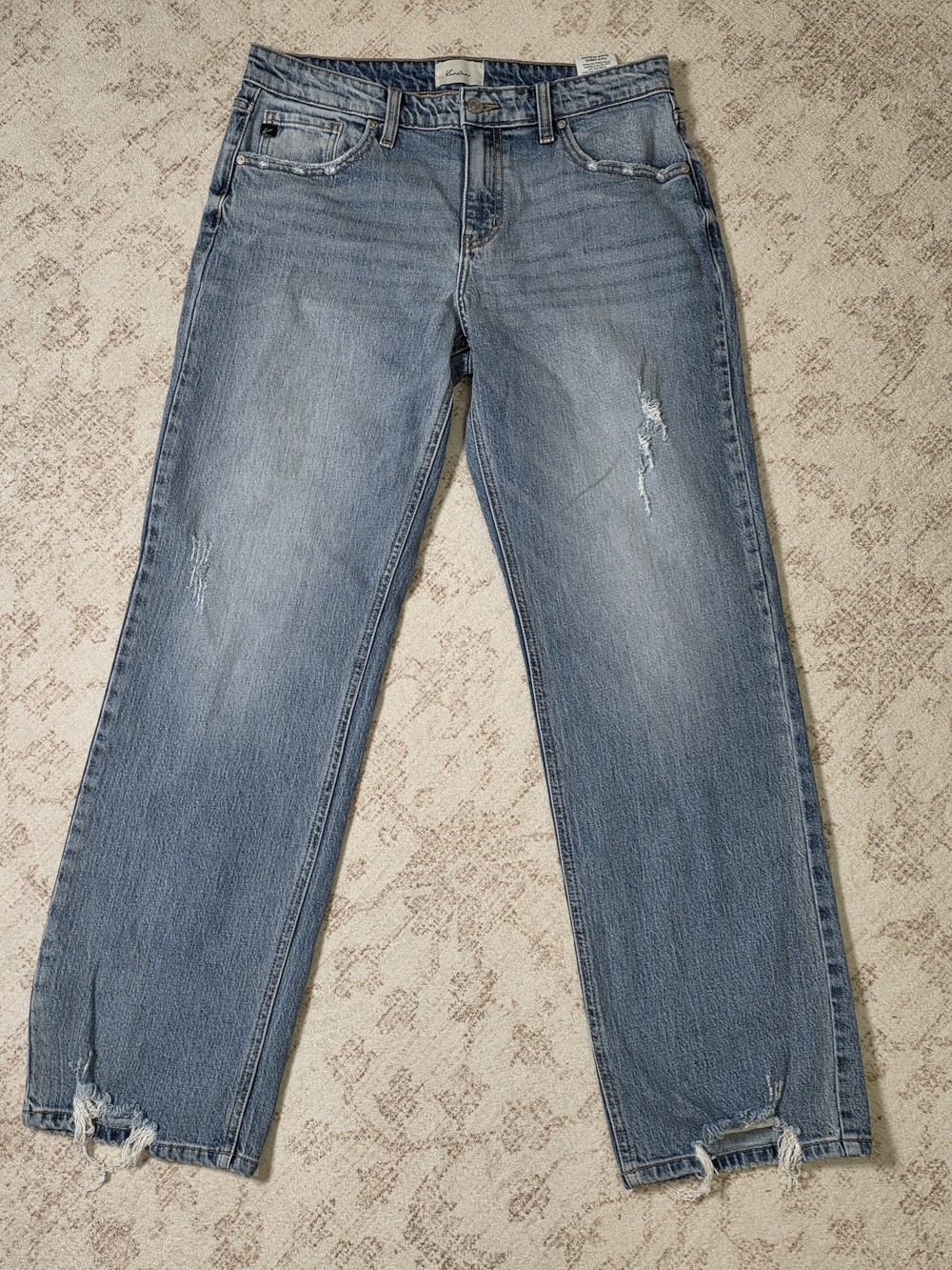 KanCan Distressed Hem Light Wash Straight/Skinny Jeans Size 11/29